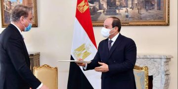 Pakistani FM says Egypt pillar of stability in Middle East