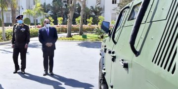 Sisi inspects new models of armorued vehicles