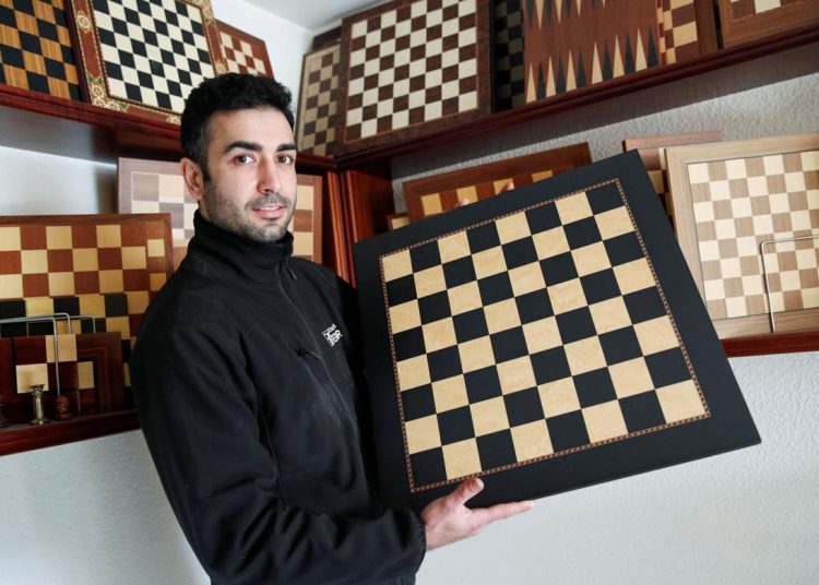 Spanish chess board sales soar after 'Queen's Gambit' cameo 1 - Egyptian Gazette