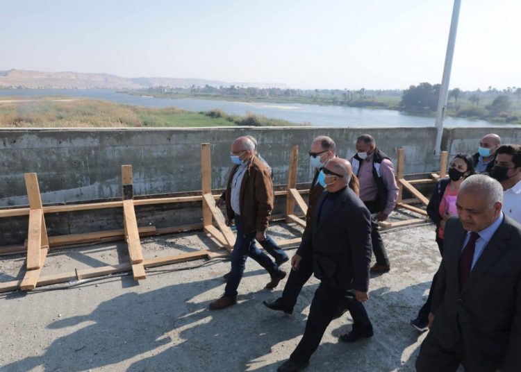Minister follows up progress at Dayrout Axis in Assiut 2 - Egyptian Gazette Minister follows up progress at Dayrout Axis in Assiut 1 - Egyptian Gazette