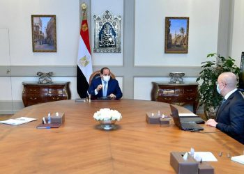 President reviews progress on mega projects