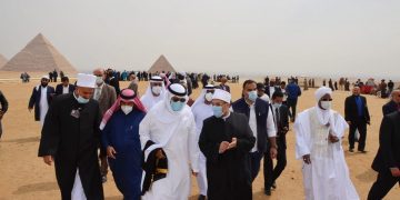 Awqaf min. accompanies visiting delegations in tourist tour in Pyramids 1 - Egyptian Gazette Awqaf min. accompanies visiting delegations in tourist tour in Pyramids