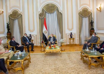 Military production minister probes with German envoy joint co-operation