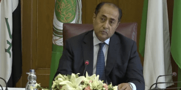 AL official urges Lebanese leaders to put differences aside