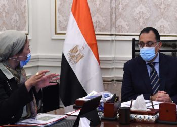 PM reviews report on nature reserves, refuse management