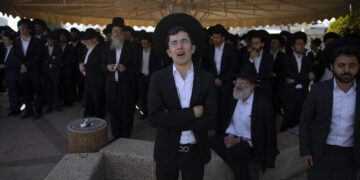 Israel mourns deaths of 45 in stampede at religious festival