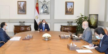 Sisi appraises housing, infrastructure projects; orders social development for slum dwellers