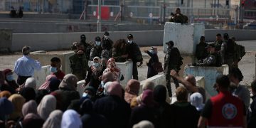 Thousands of Palestinians attend Ramadan’s first Friday in Al-Aqsa