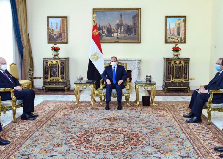 Sisi affirms importance of strategic relations with US 1 - Egyptian Gazette President Abdel Fattah El Sisi during his meeting Wednesday with President of the World Jewish Congress Ronald Lauder in the presence of head of the Egyptian Intelligence Service.