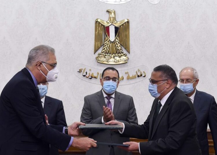 $7.5b deal signed to build petrochemical complex in Sokhna 2 - Egyptian Gazette $7.5b deal signed to build petrochemical complex in Sokhna 1 - Egyptian Gazette