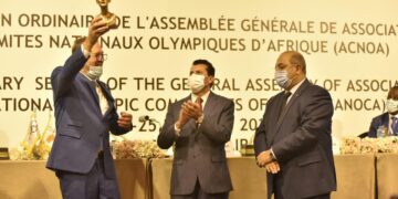 Sports min. honors ANOCA president