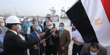 Transport min. follows up implementation of number of projects in Damietta Port