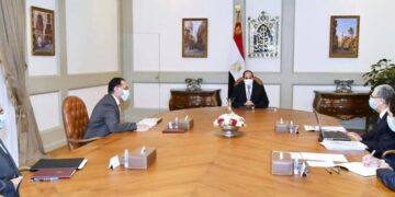 Sisi lays stress on completing electricity supply projects to urban communities in Sinai