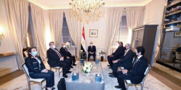 Sisi lauds fruitful defense co-operation between Egypt, France