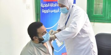 Nearly 900,000 Egyptians have been vaccinated against Covid-19