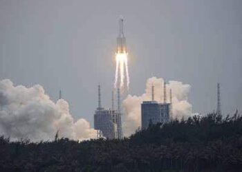 US tracking out-of-control Chinese rocket