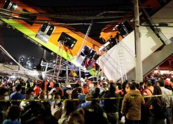 Mexico City metro overpass collapse kills 23