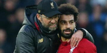 Klopp hails Salah after Liverpool star scoops prestigious award