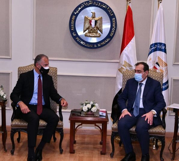 Minister of Petroleum and Mineral Resources Tarek al-Mulla during his meeting with Stuart Jones, President of Bechtel Corporation's Regions and Corporate Affairs on Tuesday.