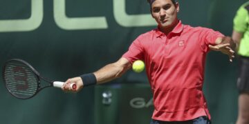 Federer wins Halle opener 1 - Egyptian Gazette Federer wins Halle opener