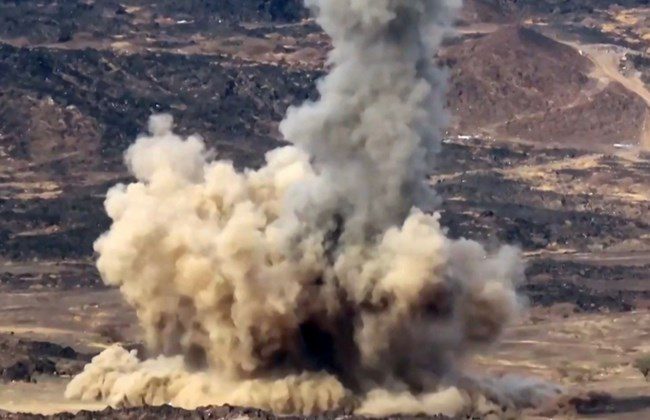 Yemeni official: Houthi missiles hit key city, killing 3 2 - Egyptian Gazette Yemeni official: Houthi missiles hit key city, killing 3 1 - Egyptian Gazette