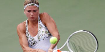 Italian qualifier Camila knocks Aryna at Eastbourne