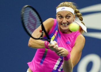 Djokovic, Murray, Tiafoe claim wins at Wimbledon