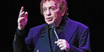 Standup comedian Mason dies at 93