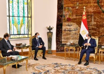 Sisi stresses full support to Hariri’s political path to restore stability in Lebanon