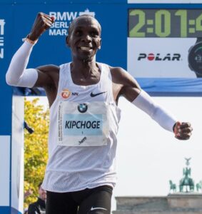 Kenya's Kipchoge hungry for Olympic gold 4 - Egyptian Gazette