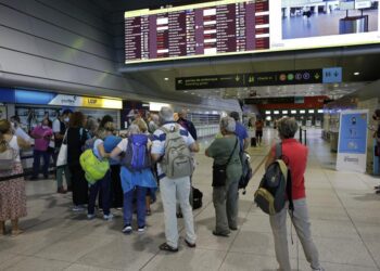 Portugal flights disrupted in second day of airports strike