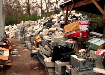 Safe handling of e-waste