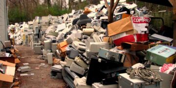 Safe handling of e-waste