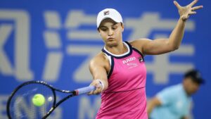 Barty and Federer reach last 16 at Wimbledon 2 - Egyptian Gazette