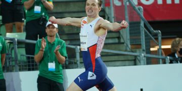 Norway’s Warholm breaks world record