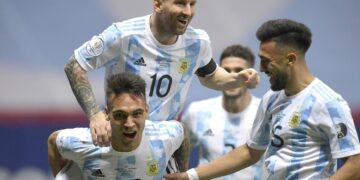 Lionel Messi seeks international title