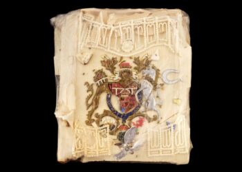 Frosted relic: Slice of Lady Di’s wedding cake up for sale