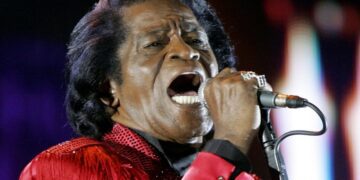 Family of James Brown settles 15-year battle over his estate 1 - Egyptian Gazette Family of James Brown settles 15-year battle over his estate
