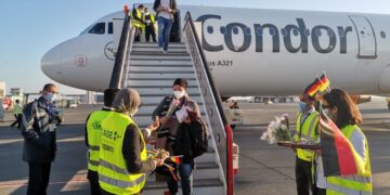 Hurghada receives first flight from Germany’s Düsseldorf 1 - Egyptian Gazette Hurghada receives first flight from Germany’s Düsseldorf