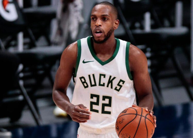 Bucks hope to avoid 3-0 NBA deficit vs. Suns 1 - Egyptian Gazette Khris Middleton