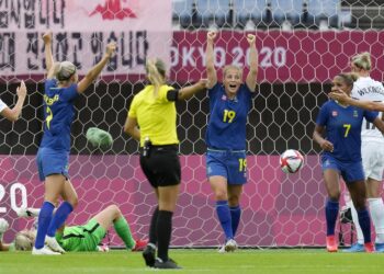 Olympics-Soccer: Sweden wins, New Zealand eliminated
