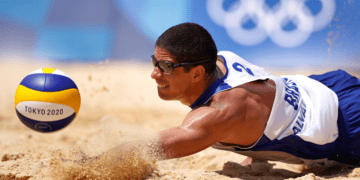 Olympics-Beach Volleyball: Brazil double up over Argentina