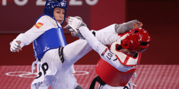 Olympics-Taekwondo: Teenagers cause upsets, Thai queen nabs gold