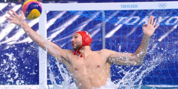 Olympics-Water polo: Spain stuns Serbia
