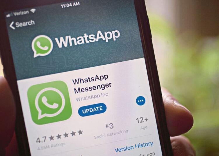 WhatsApp tests breaking free from smartphones 1 - Egyptian Gazette WhatsApp has announced the launch of a trial aimed at freeing its users from smartphones.