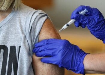 US Covid-19 cases rising again, doubling over three weeks