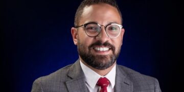 Dr. Amgad Soliman unveils latest techniques in endodontics and aesthetic dentistry 1 - Egyptian Gazette Dr. Amgad Soliman unveils latest techniques in endodontics and aesthetic dentistry
