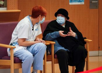 Vaccinations slowing spread of Covid-19 cases in Spain, says minister