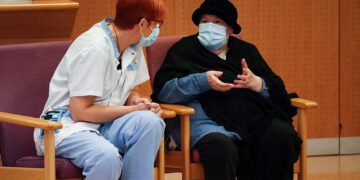 Vaccinations slowing spread of Covid-19 cases in Spain, says minister