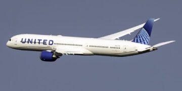 United Airlines posts $434 mln 2Q loss but revenue up 1 - Egyptian Gazette United Airlines posts $434 mln 2Q loss but revenue up